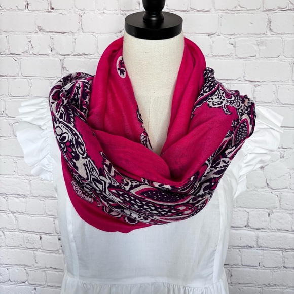 3 Multi-Colored Fashion Scarves - Picture 11 of 15